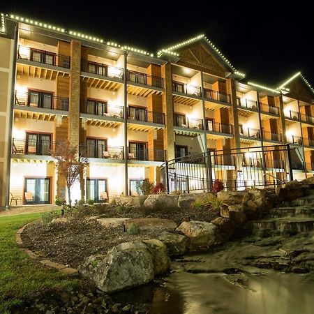The Lodge At Old Kinderhook Camdenton Bagian luar foto