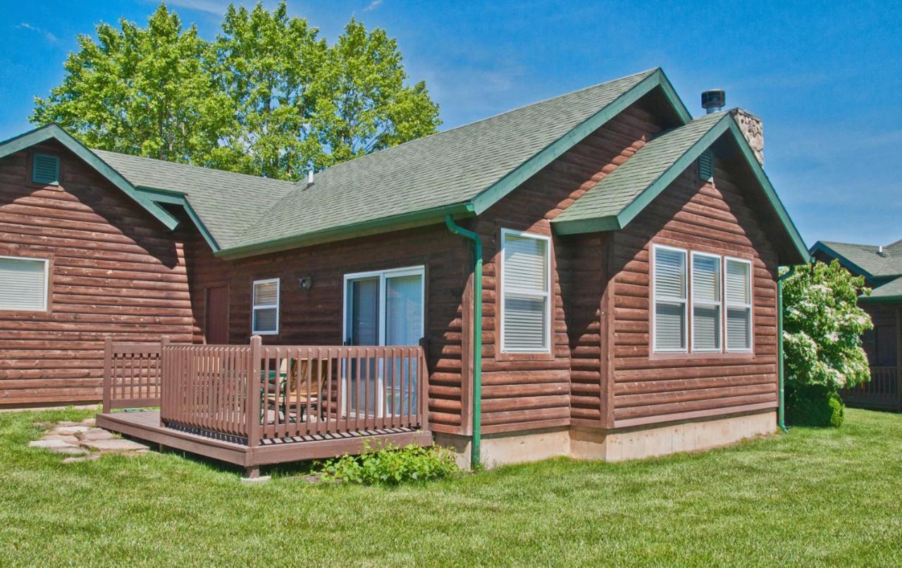 The Lodge At Old Kinderhook Camdenton Bagian luar foto