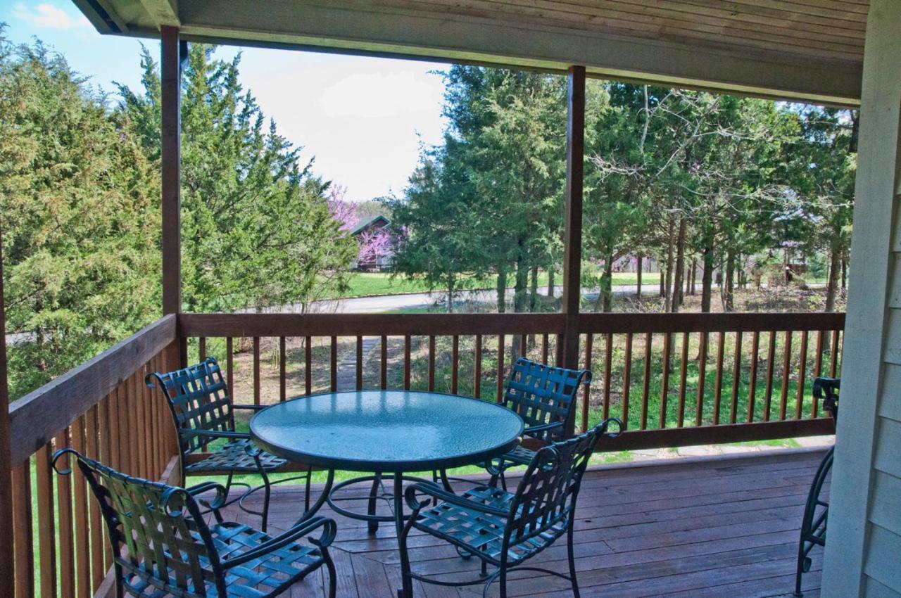 The Lodge At Old Kinderhook Camdenton Bagian luar foto